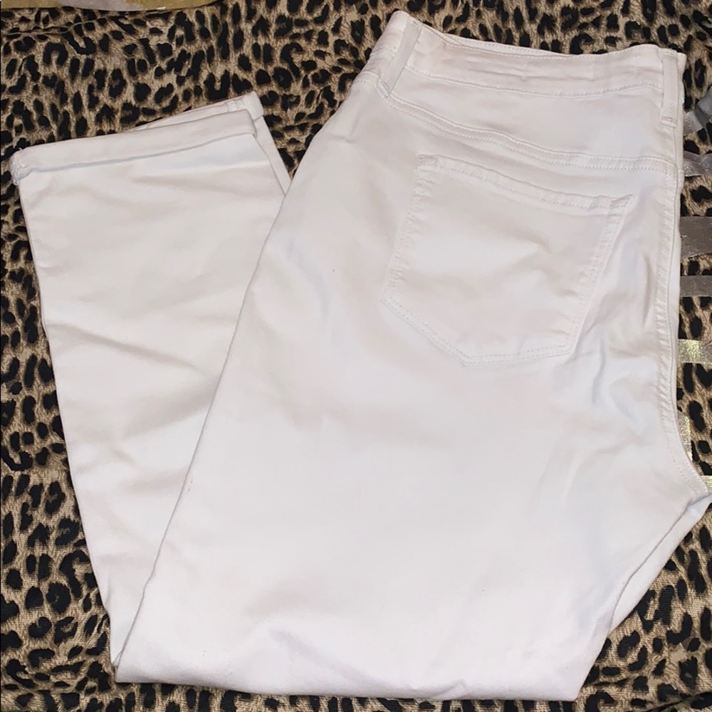Jessica Simpson Jean Capris Size 30